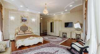 Гостиница Grand Hotel Будённовск Улучшенный номер с кроватью размера &quot;king-size&quot;-6